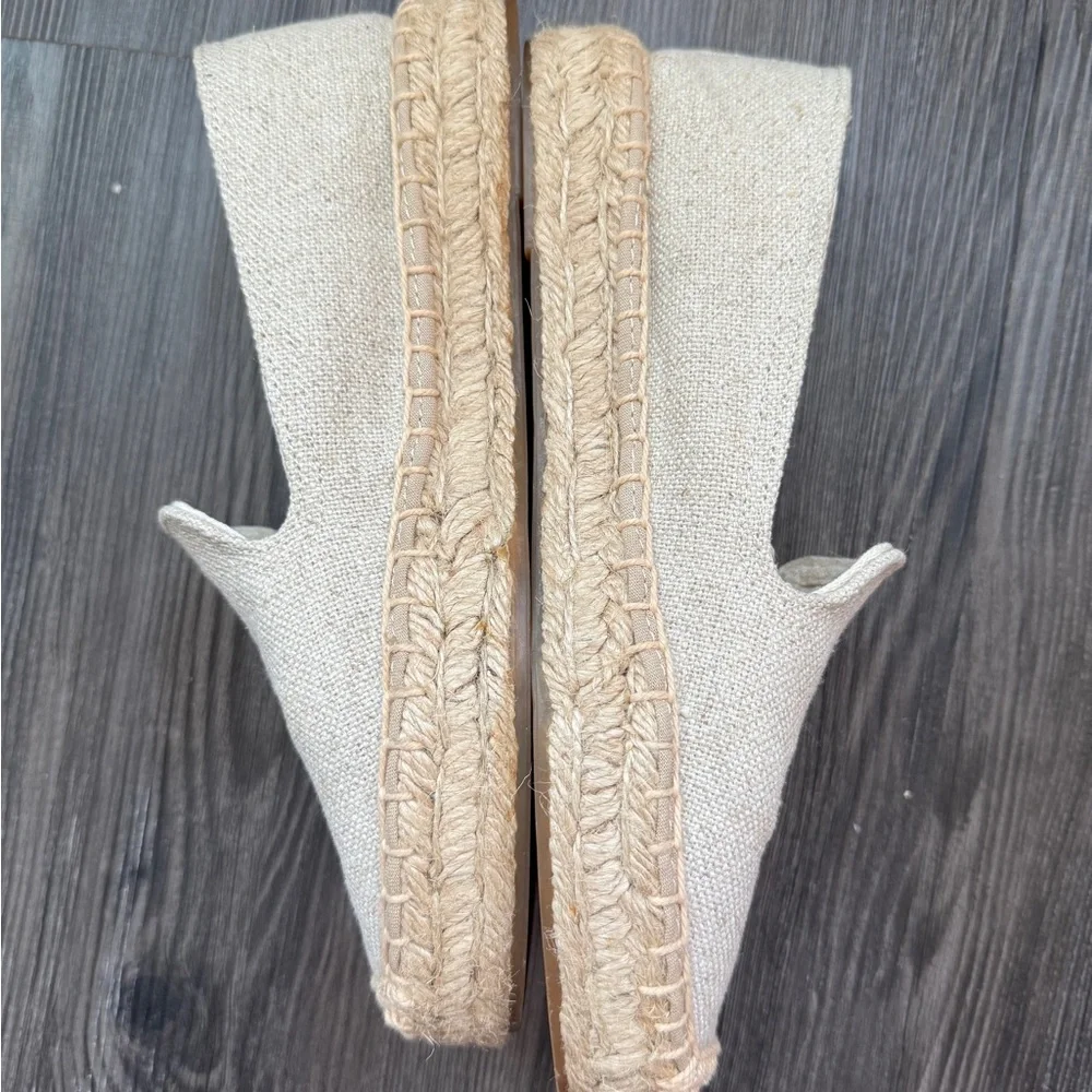 Embroidered Canvas Slip-On 6.5 women
